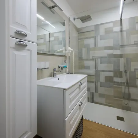 Sole Lägenhet Albisola Superiore