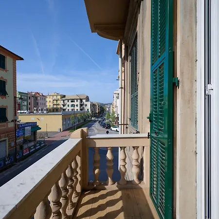 Lägenhet Sole Albisola Superiore